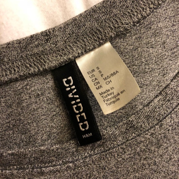 Sporty Basic Tee - Picture 4 of 4